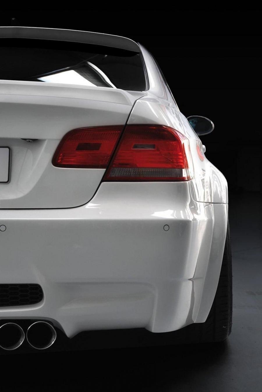  BMW M3 Widebody by Prior Design 2010 года  (фото 2 из 14)